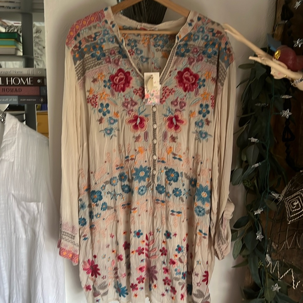 Adorable Johnny Was heavily embroidered tunic blouse, Size 3X, NWT